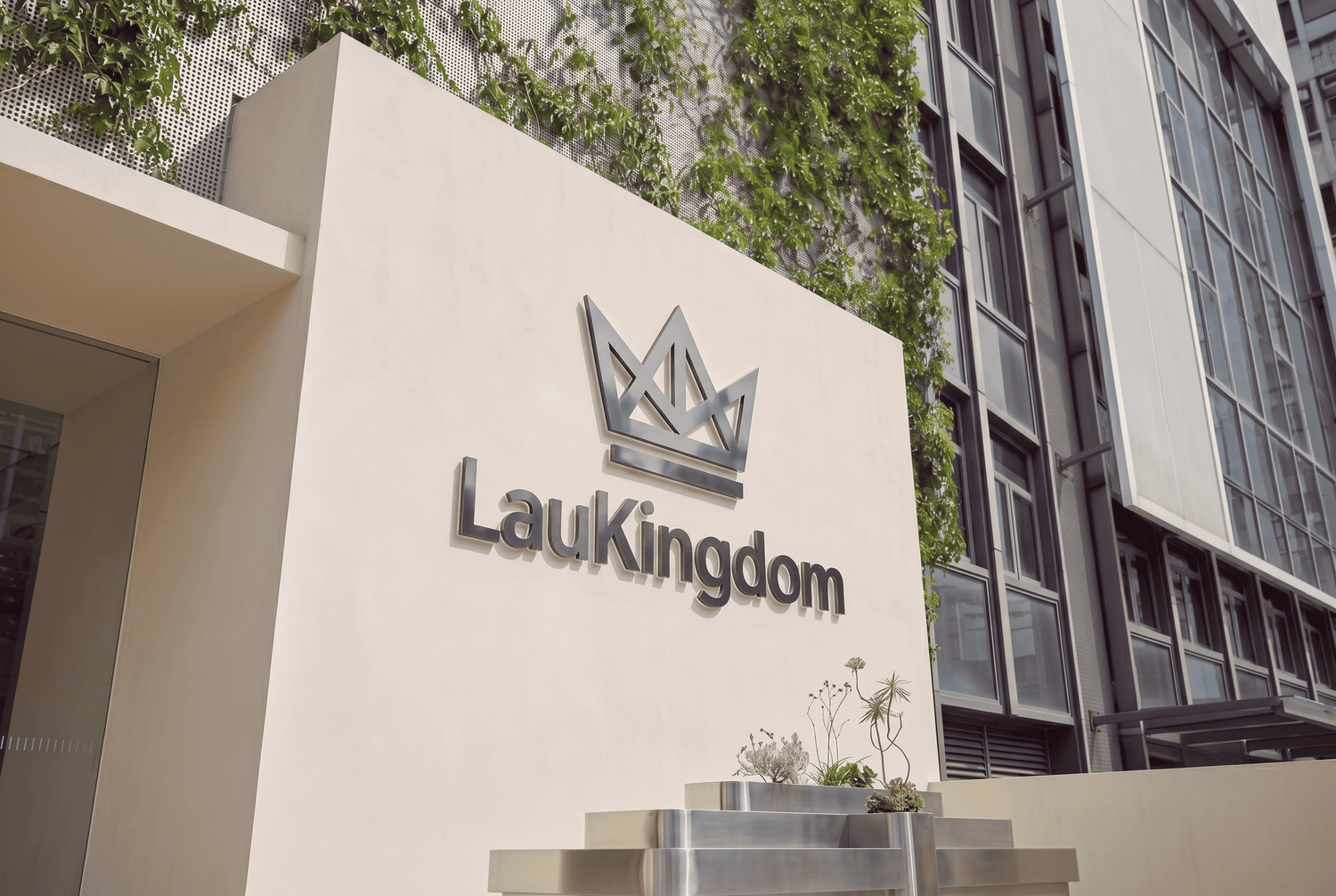 LauKingdom