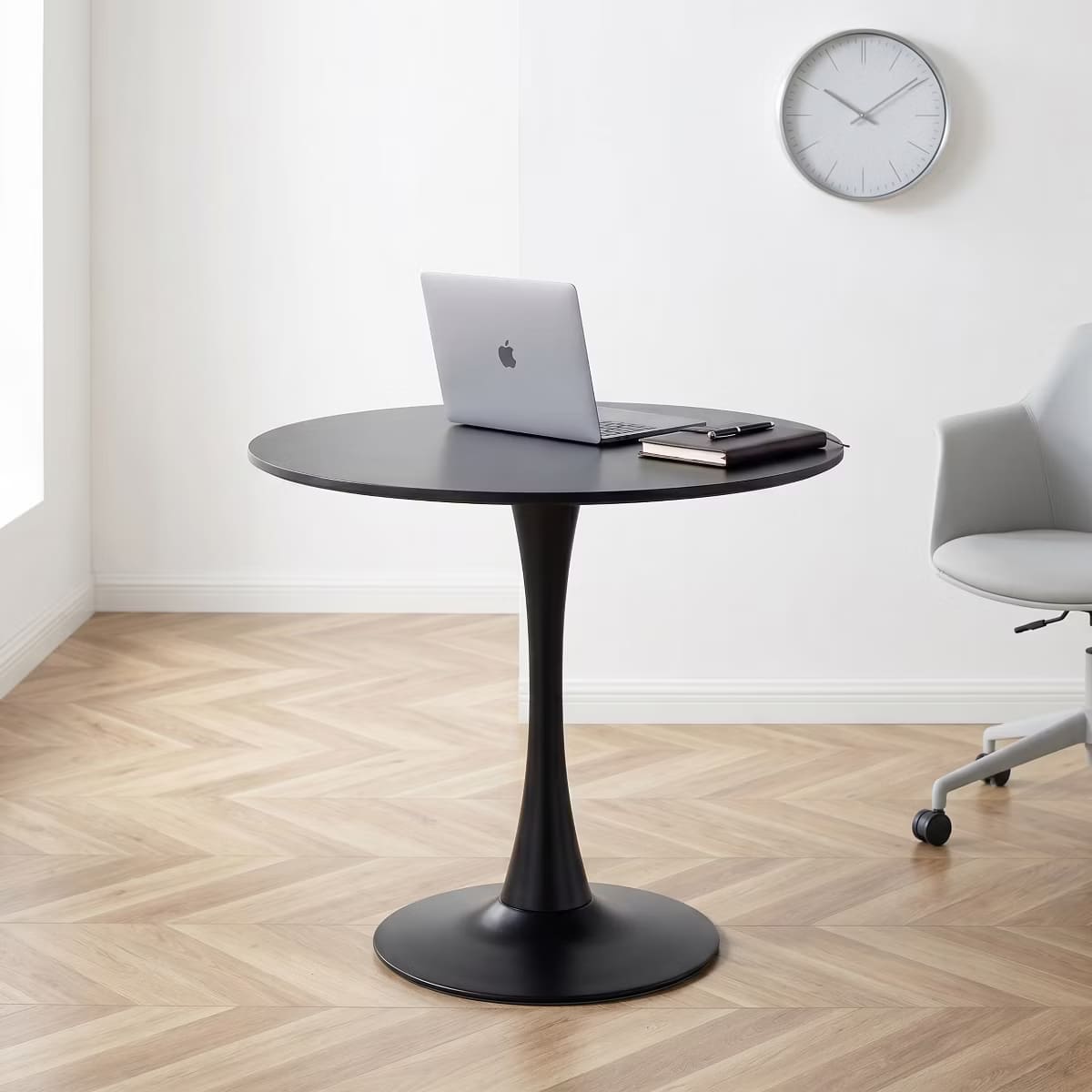 Round Dining Table – White Tulip Pedestal Design for Small Spaces