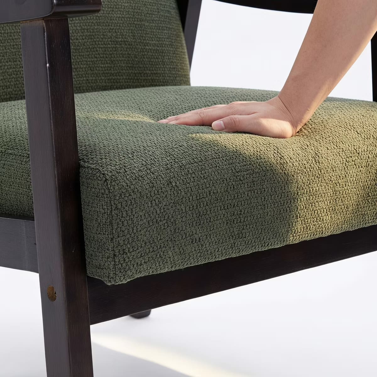 Mid-Century Accent Chair – Solid Rubberwood Frame with Plush Foam Cushion