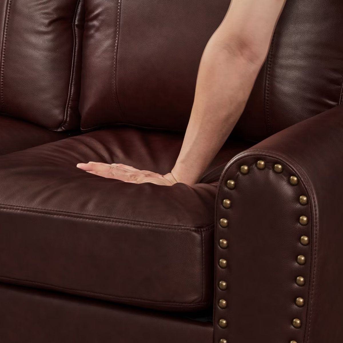 81.5-Inch Mid-Century Faux Leather Sofa with Rolled Arms, 900-Lb Capacity
