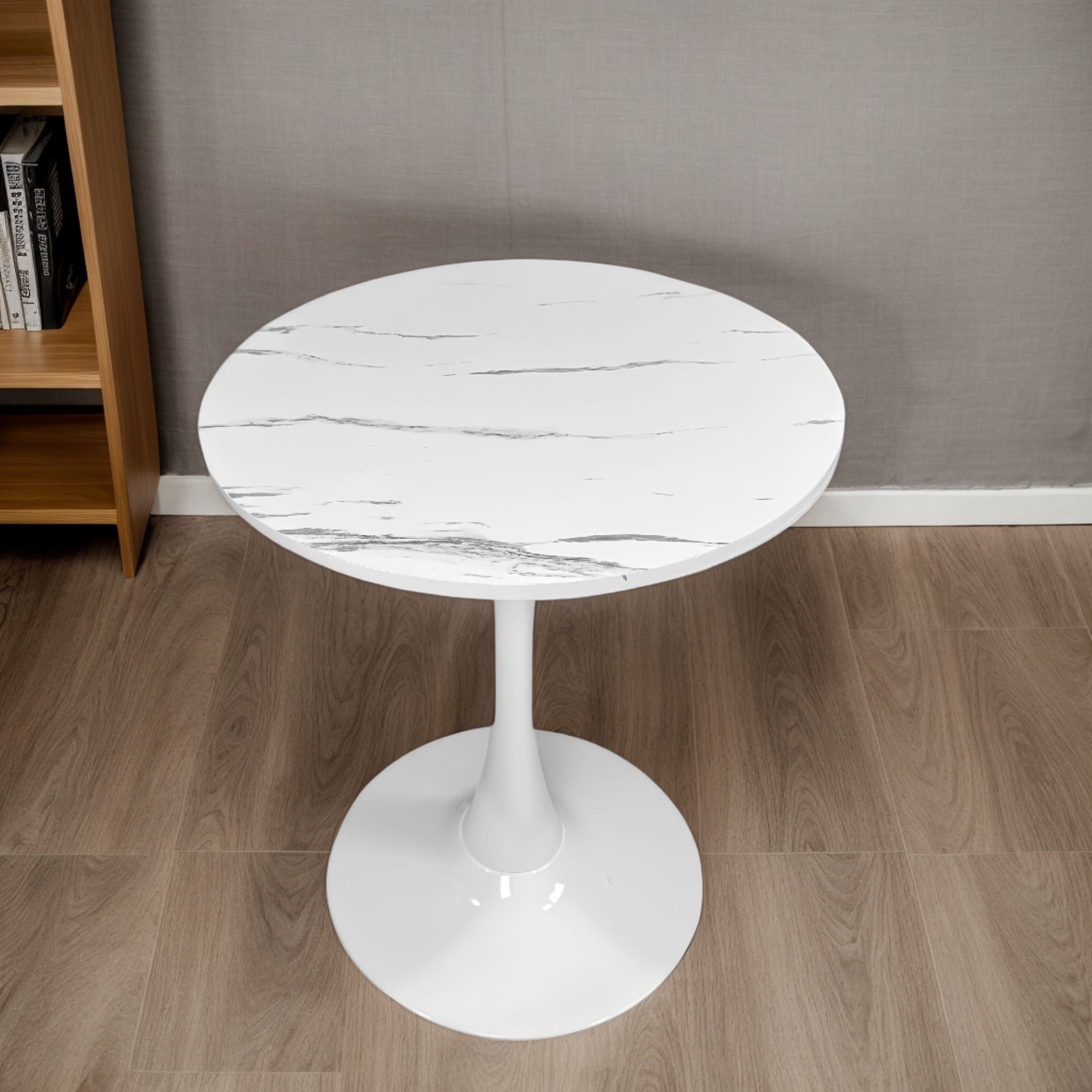 Round White Tulip Dining Table for Apartment & Small Spaces