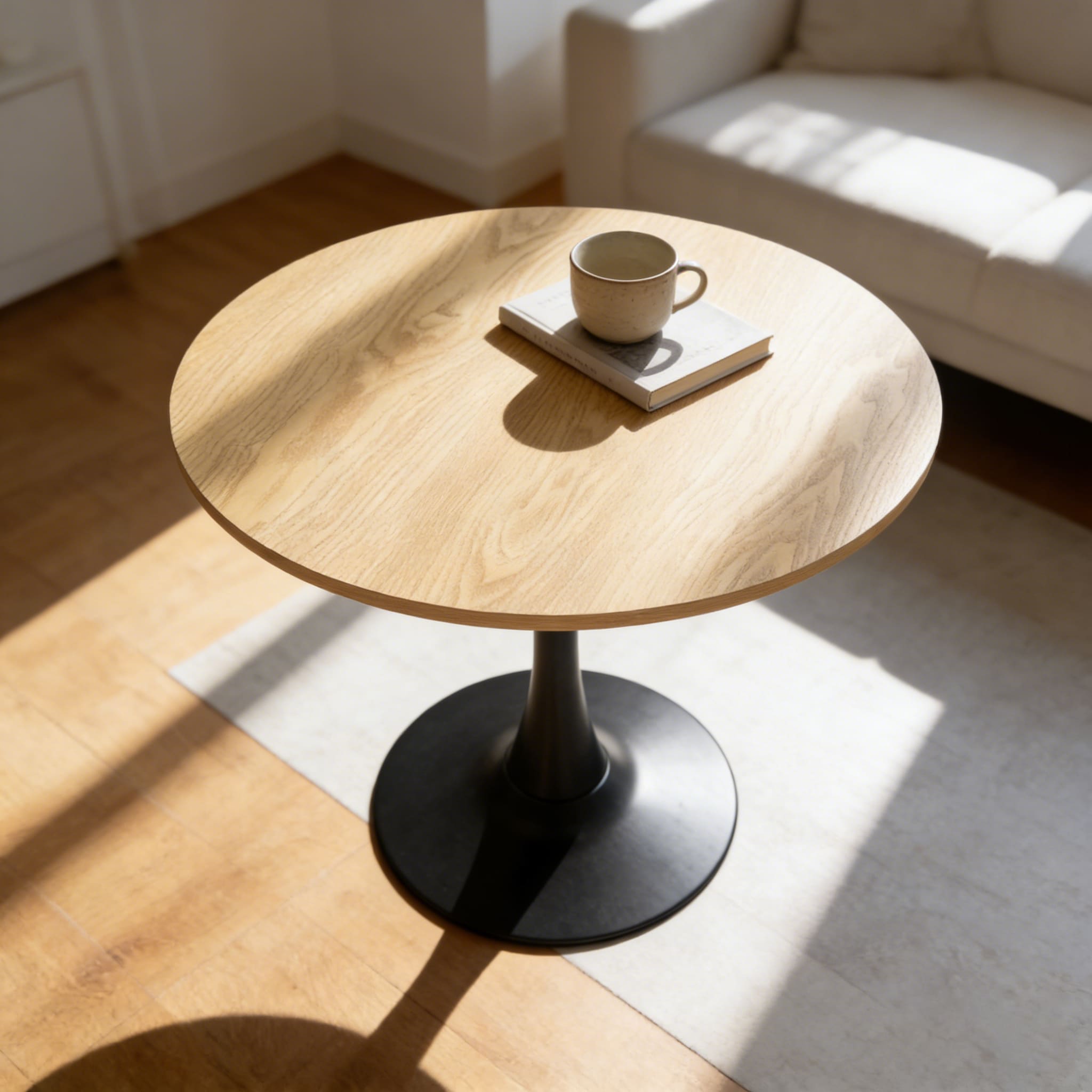 Round White Tulip Dining Table for Apartment & Small Spaces