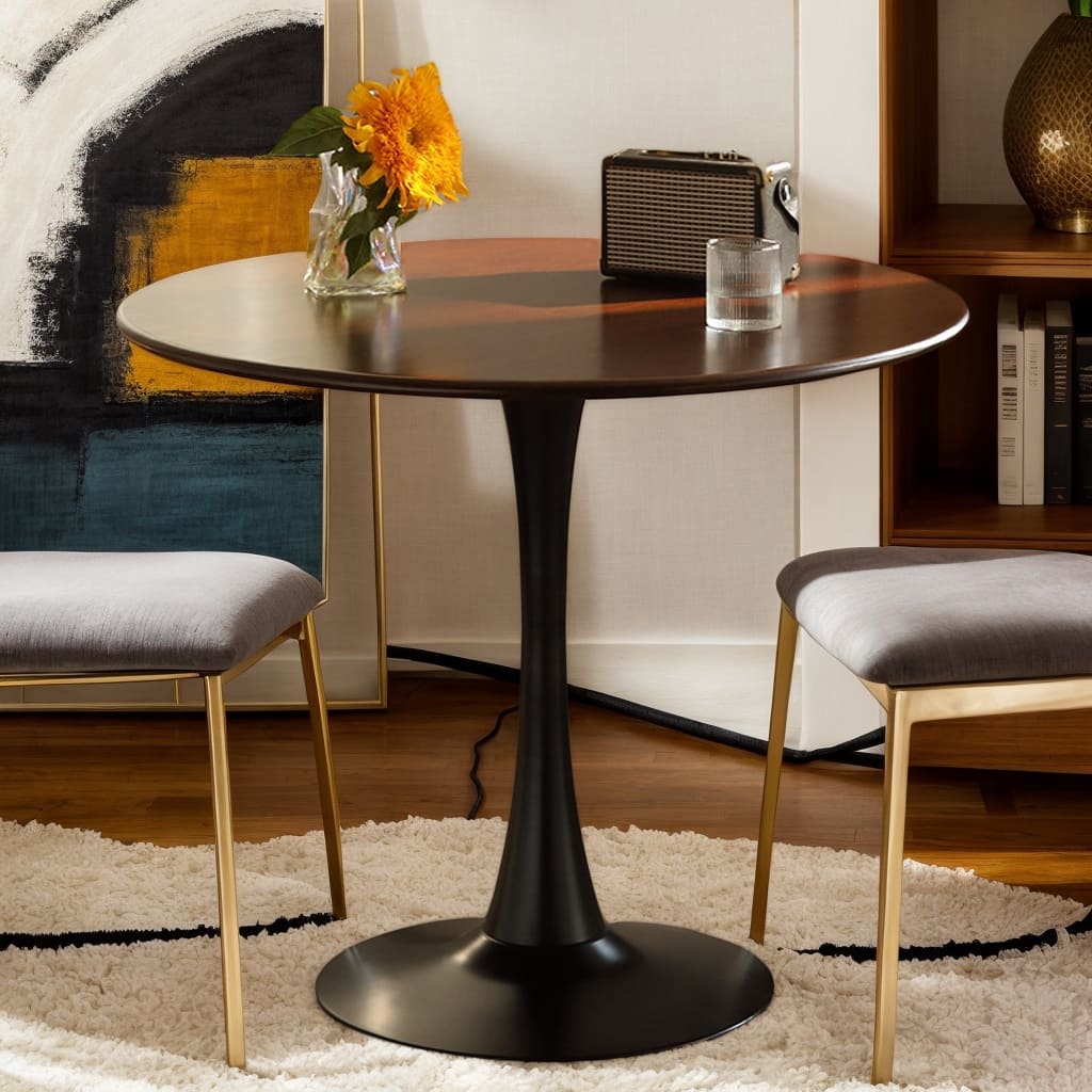 Round White Tulip Dining Table for Apartment & Small Spaces