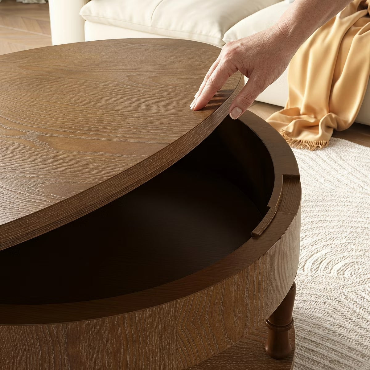 Round Coffee Table with Hidden Storage – Lift-Top Natural Oak Center Table