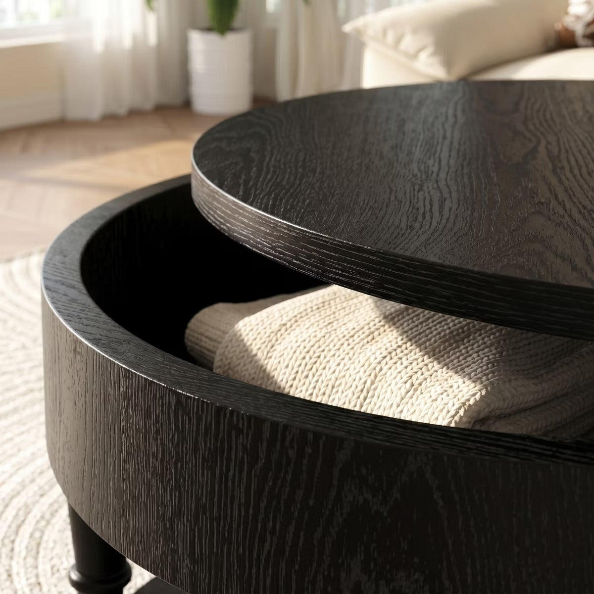 Round Coffee Table with Hidden Storage – Lift-Top Natural Oak Center Table